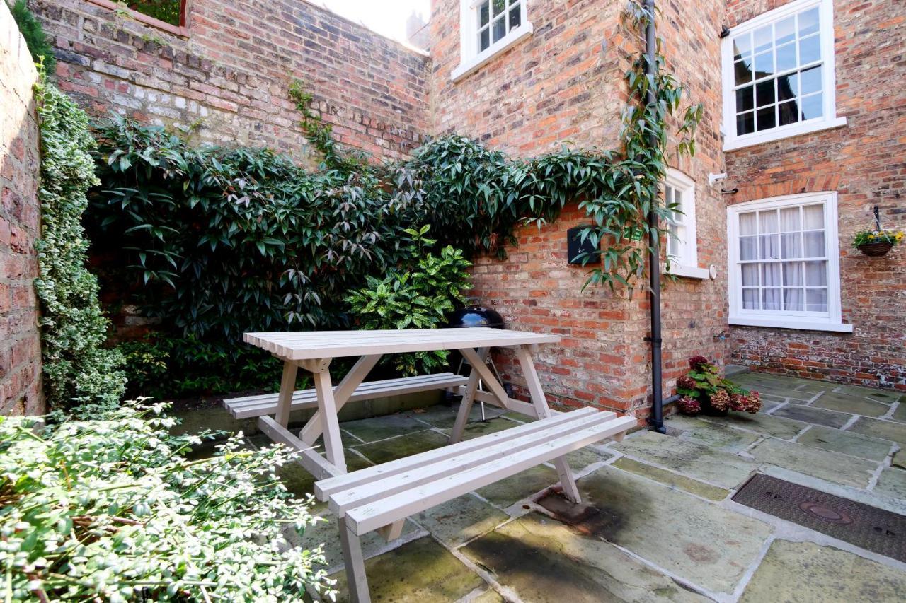 Stodham House With Minster Views! Villa York Luaran gambar